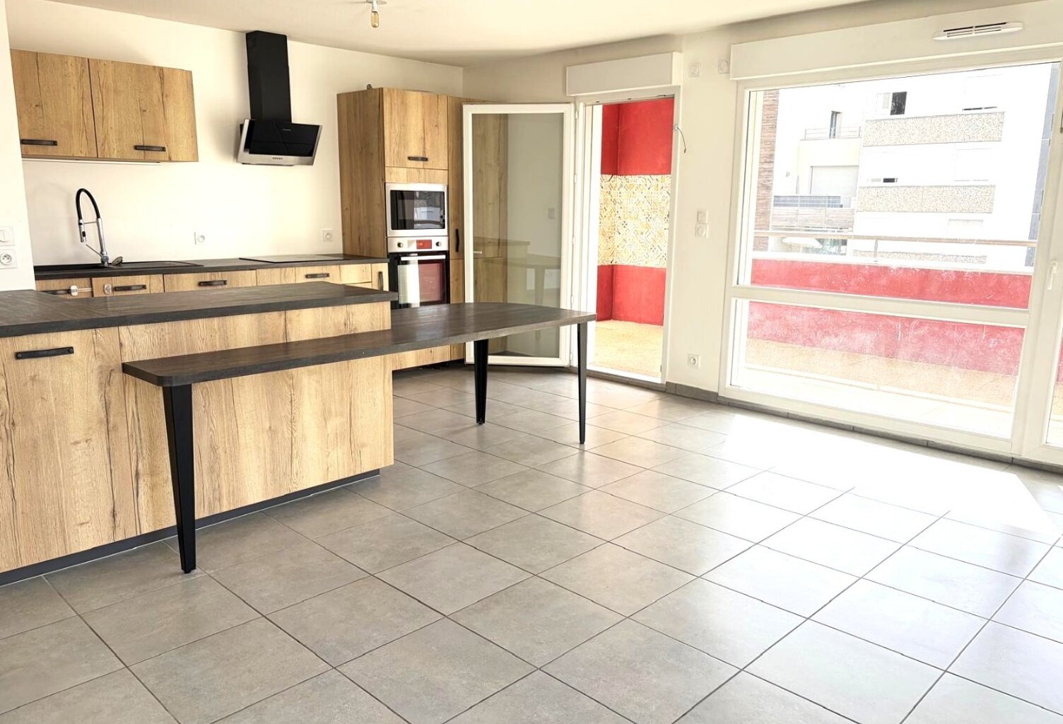 Location appartement 5 pièces 108 m² à Lyon 9 (69009) — photo 1