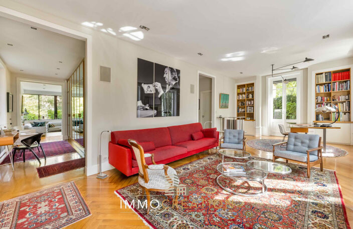 A VENDRE Propriété exceptionnelle de plus de 300 m2 piscine — photo 3