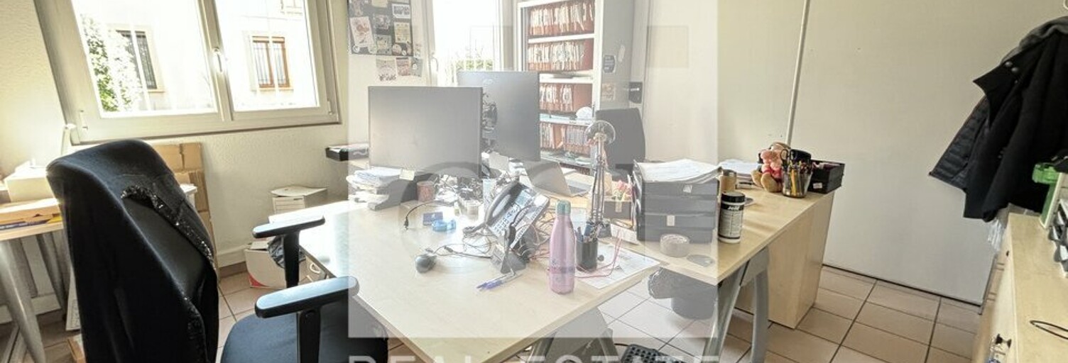 Bureau  157 m² à louer à Lyon 8 (69008)