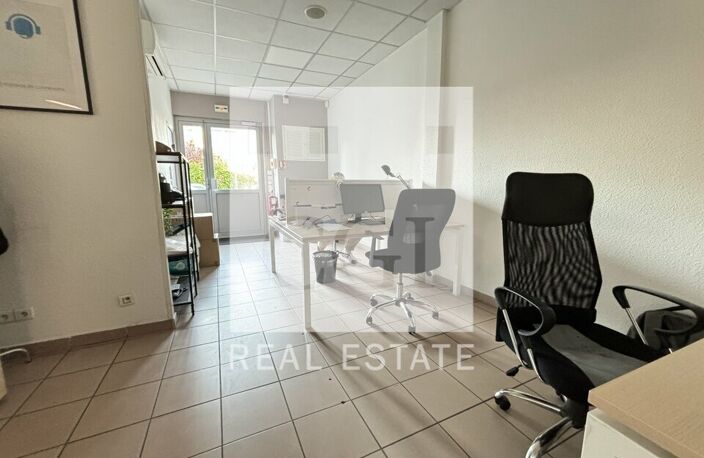BUREAUX à LOUER — photo 3