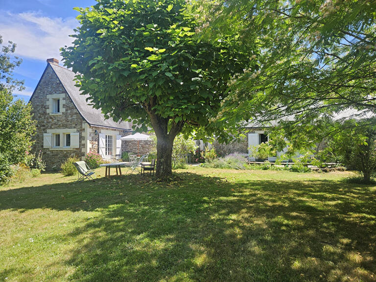 SUD LOIRE : Authentique demeure ancienne dans un écrin de verdure — photo 1