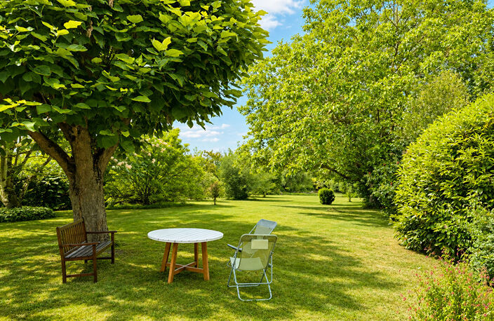 SUD LOIRE : Authentique demeure ancienne dans un écrin de verdure — photo 2