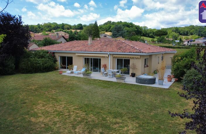 Vente maison 5 pièces 150 m² Saint-Girons (09200) — photo 2