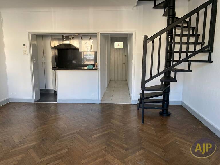 Appartement  A vendre avec  garage  3 pièces 57 m2  Carbon-blanc — photo 1