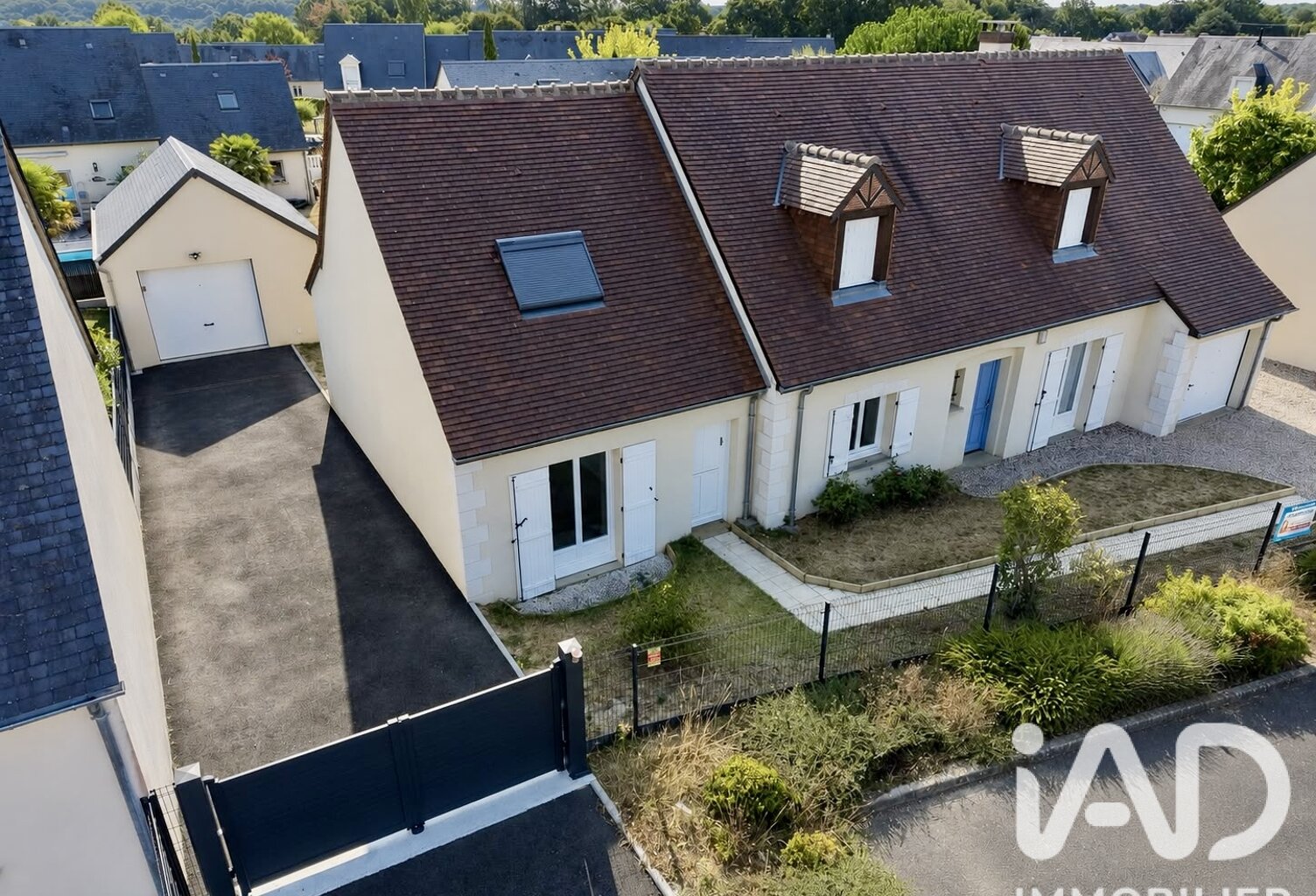 Vente Maison/villa 8 pièces — photo 1