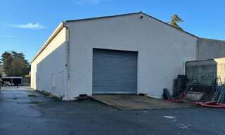 Commerce  498 m² à louer à Champagne-au-Mont-d'Or (69410)