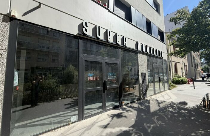 LOCAL COMMERCIAL à LOUER — photo 2
