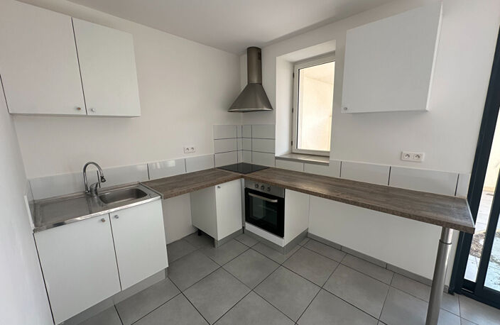 Vente en exclusivité à Meyrargues Aix nord LC Gestion vous propose un appartement de type 2/3 avec terrasse, cave et garage — photo 4