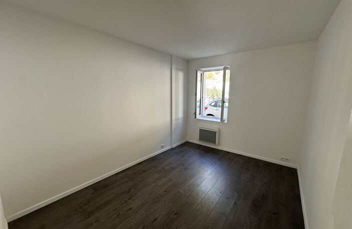 Vente en exclusivité à Meyrargues Aix nord LC Gestion vous propose un appartement de type 2/3 avec terrasse, cave et garage — photo 5
