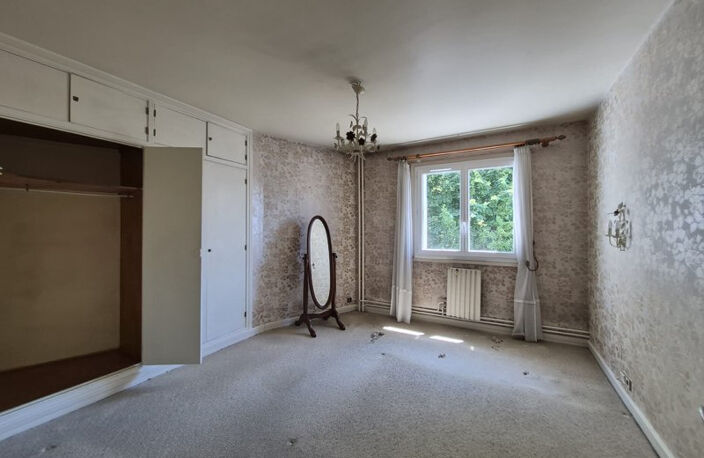 Appartement à vendre - Les Gobelins - 100 m² - 2 chambres - Grand balcon filant, garage — photo 5