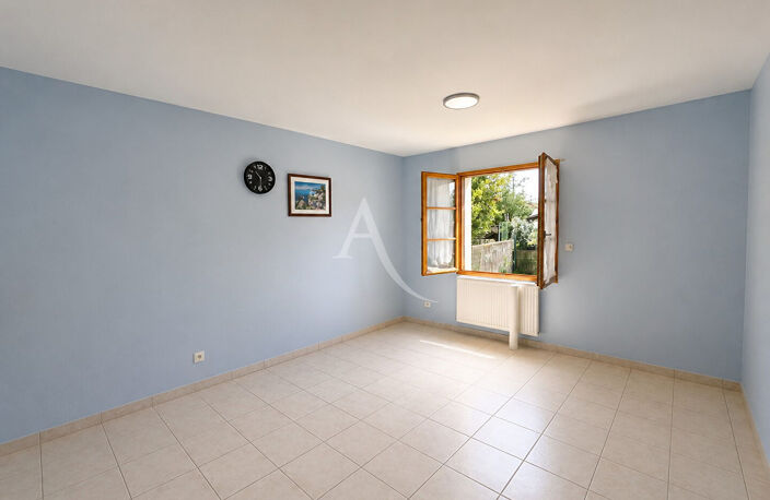 ROCHEFORT - OPPORTUNITÉ RARE POUR PROFESSION LIBÉRALE OU PROJET D'HABITATION — photo 3