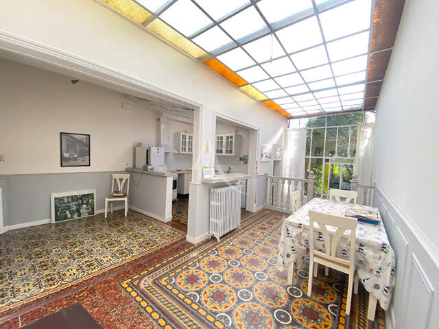 Maison de faubourg avec jardin, à deux pas du centre-ville — photo du bien