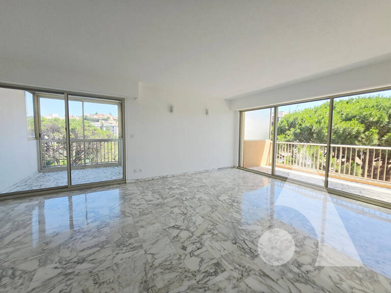Saint-Raphaël  4 p - 104,65 m²  carrez-  Beaux volumes, lumineux, CV et MER à pied — photo 1