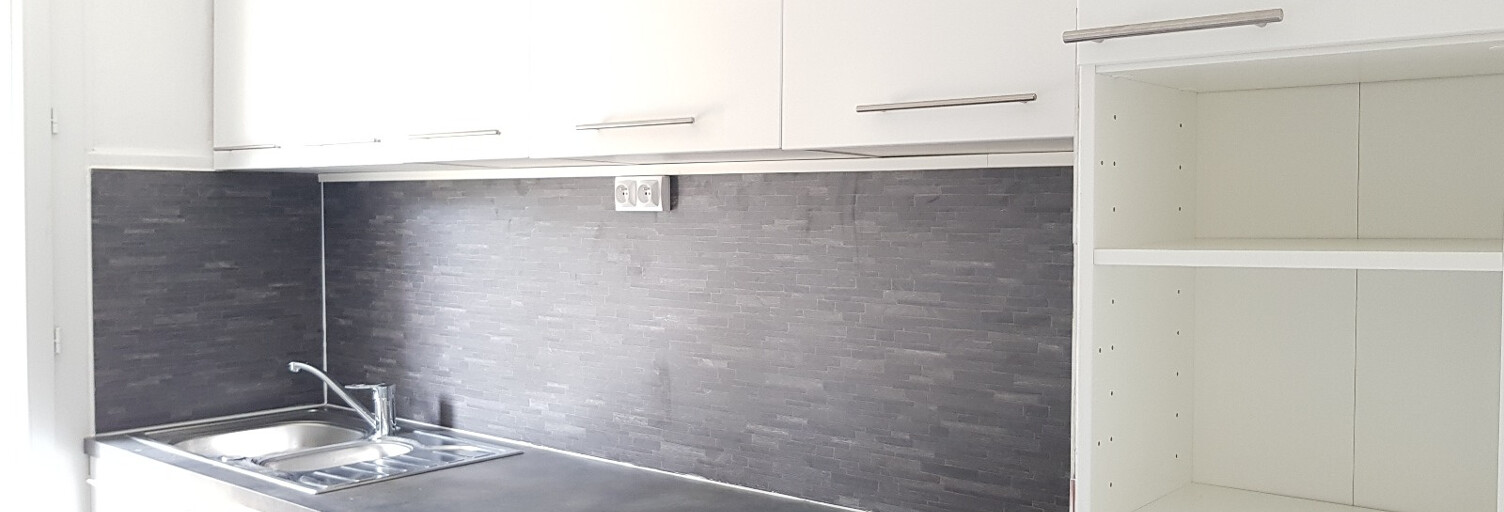 Appartement 3 Pièces 49 m² à louer à Marseille 8 (13008)