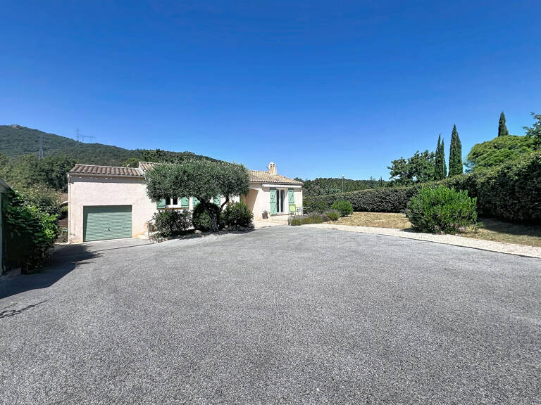 VENTE - BAGNOLS EN FORET - Villa de plain pied de 77m2 sur un terrain de 1287m2 — photo 1