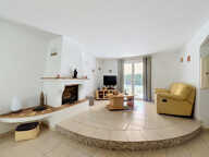 VENTE - BAGNOLS EN FORET - Villa de plain pied de 77m2 sur un terrain de 1287m2 — photo 3