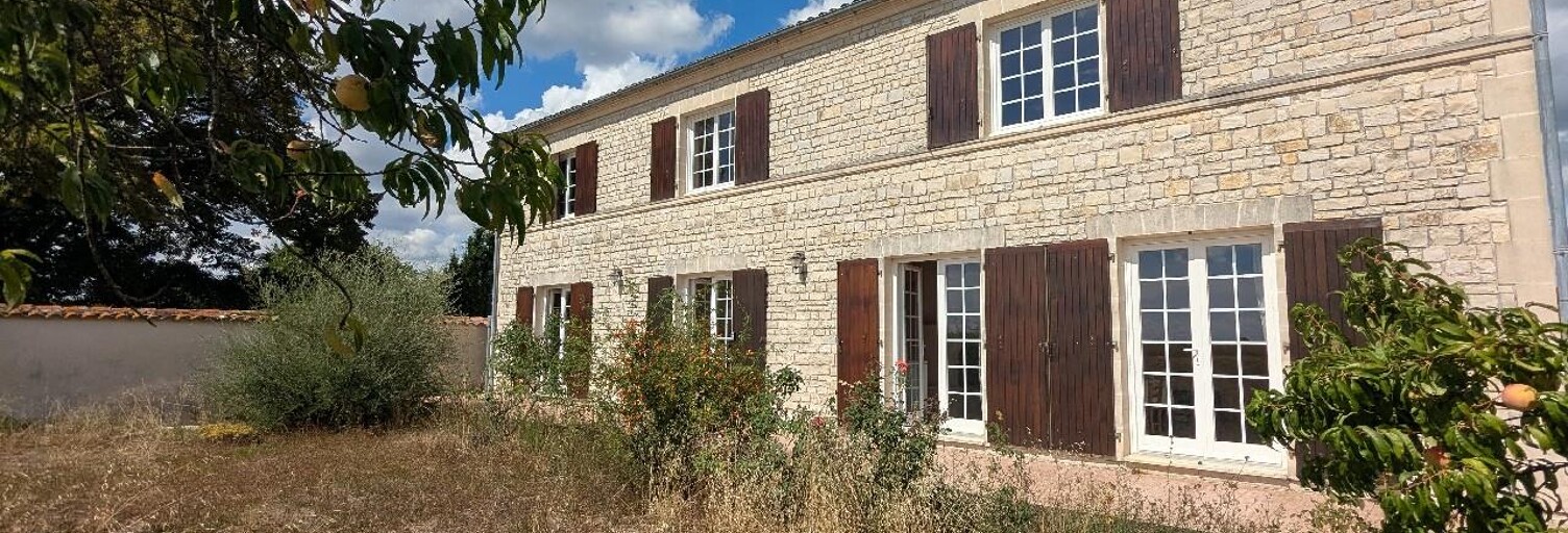 Maison 8 Pièces 230 m² à vendre à Chérac (17610)