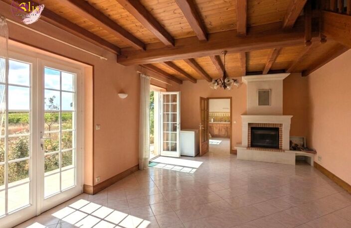 Vente maison 8 pièces 230 m² Chérac (17610) — photo 3