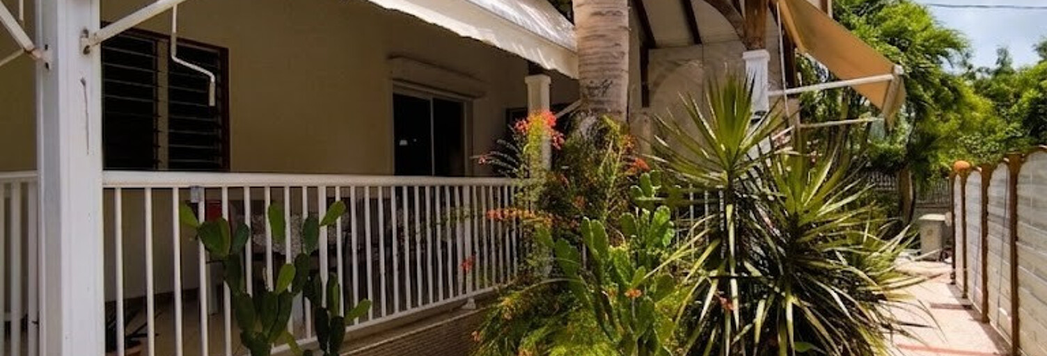 Maison 3 Pièces 80 m² à louer à Saint-François (97118)