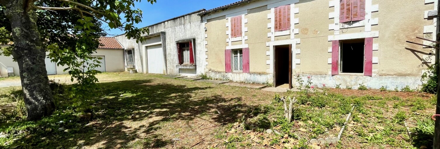 Maison 7 Pièces 212 m² à vendre à Réaux-sur-Trèfle (17500)