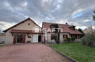 MAISON T8 DE 212m2 AVEC 5 CHAMBRES ET GARAGE. — photo du bien