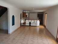 MAISON T8 DE 212m2 AVEC 5 CHAMBRES ET GARAGE. — photo 4