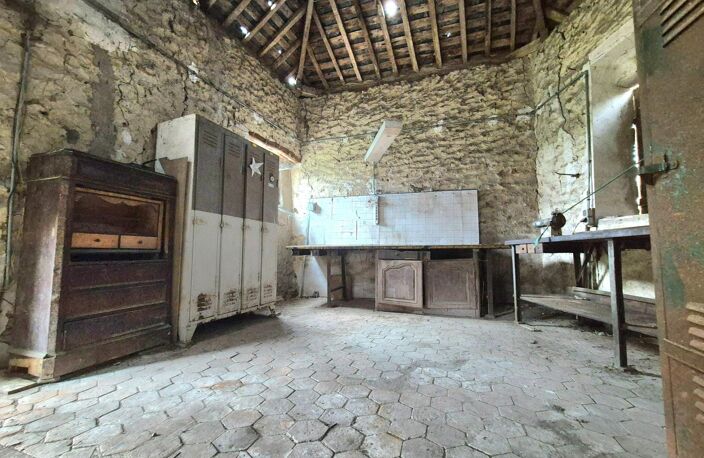 grange à rénover — photo 2