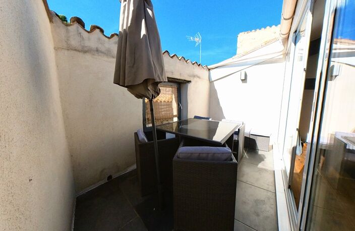 Charmante maison de village avec terrasse ensoleillée au cur de Nézignan-l'Évêque — photo 2