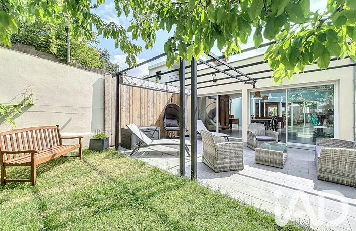 Vente Maison/villa 7 pièces — photo 2