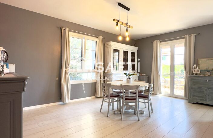 Maison individuelle avec jardin, double garage et potentiel d'agrandissement — photo 4