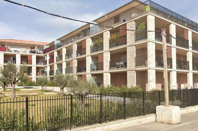 Appartement 2 pièces 906 €