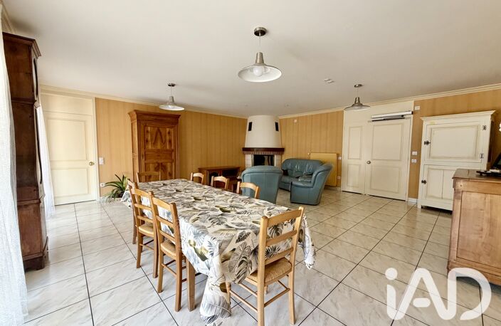 Vente Maison/villa 7 pièces — photo 2