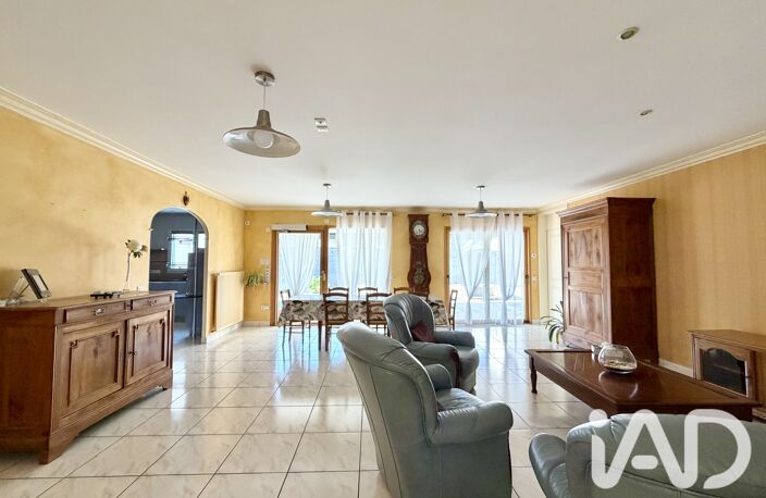 Vente Maison/villa 7 pièces — photo 3