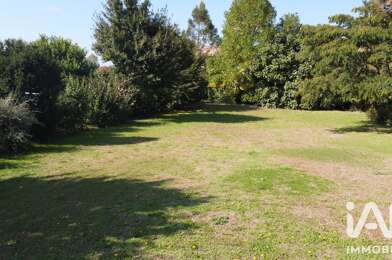 Terrain  220000 €