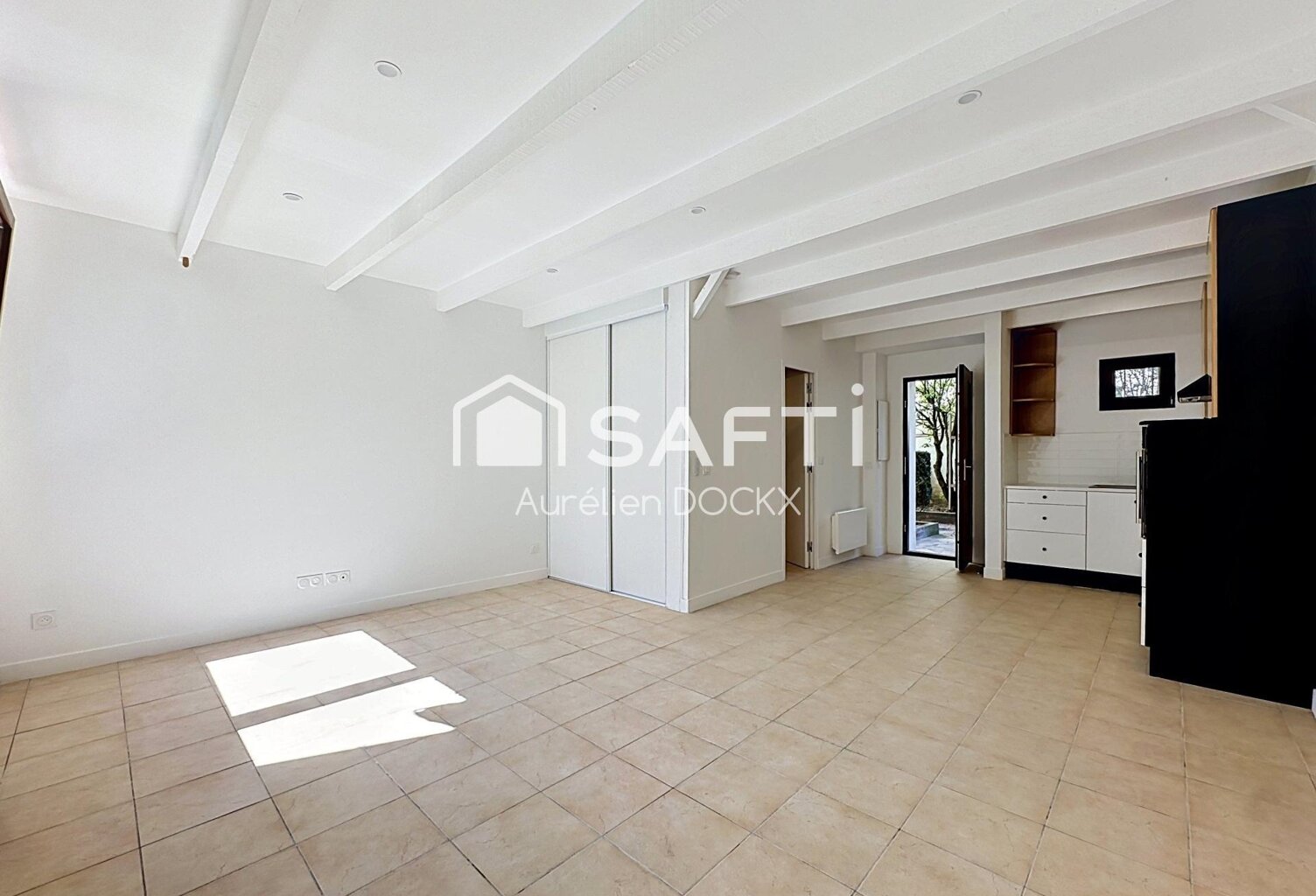 35 m² entièrement refait à neuf proche de gare — photo 1