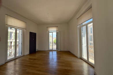 Appartement 5 pièces 1245 €