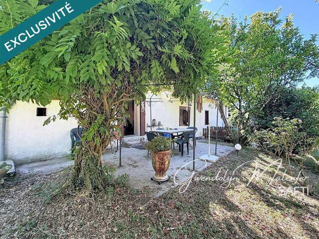 SOUS OFFRE D'ACHAT --- Maison en pierres de plain pied — photo du bien
