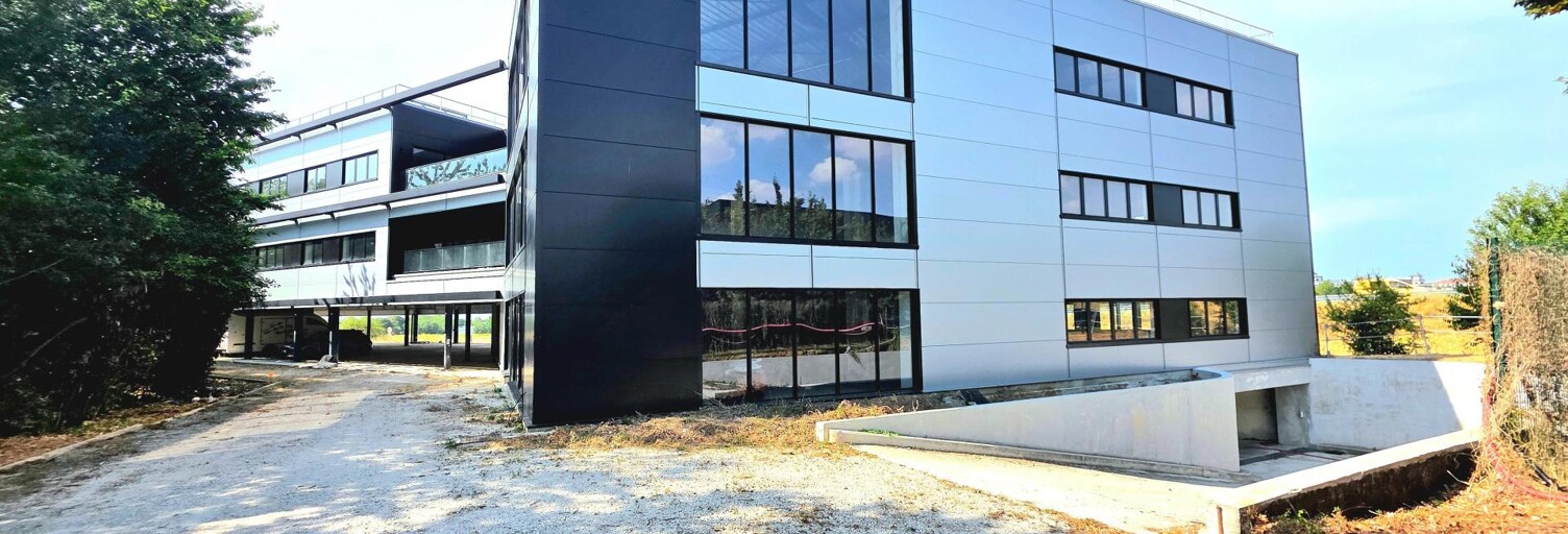 Commerce 20 Pièces 2500 m² à vendre à Bussy-Saint-Georges (77600)