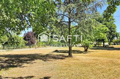 Terrain  64000 €