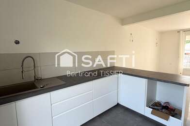Appartement 3 pièces 1050 €