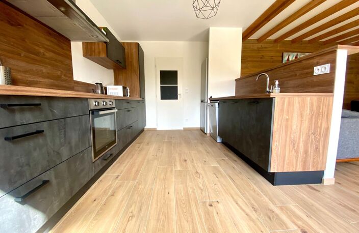 Maison familiale contemporaine aux prestations haut de gamme à 15 min de La Rochelle et à 3 min de la Mer ! — photo 4