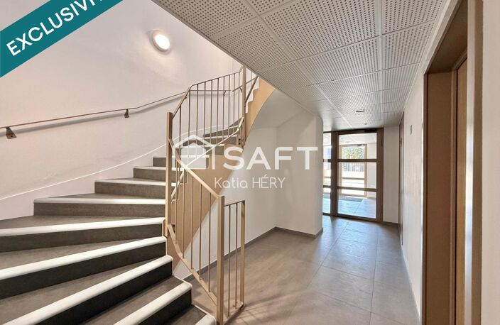 Appartement neuf dernier étage  Lumineux avec balcon et 2 parkings — photo 4