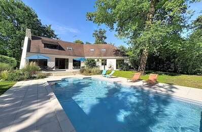 Maison d'exception dans le domaine du Lys — photo du bien