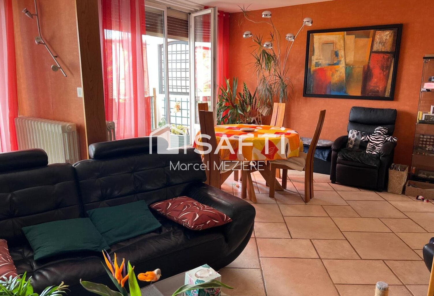 Bel appartement lumineux, refait avec des matériaux de qualité. — photo 1