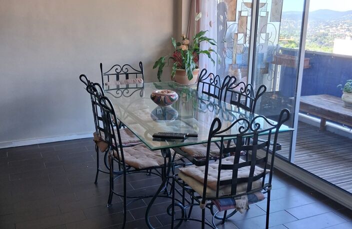 Vente Appartement 3 pièces — photo 2