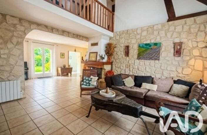 Vente Maison/villa 7 pièces — photo 3
