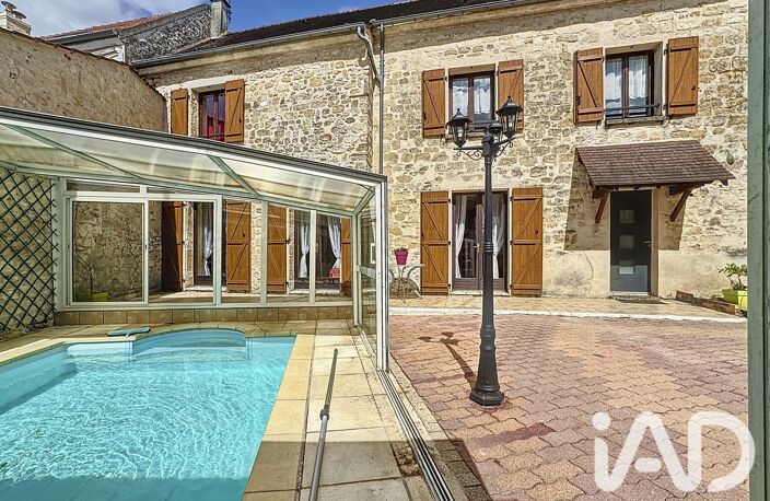 Vente Maison/villa 9 pièces — photo 2