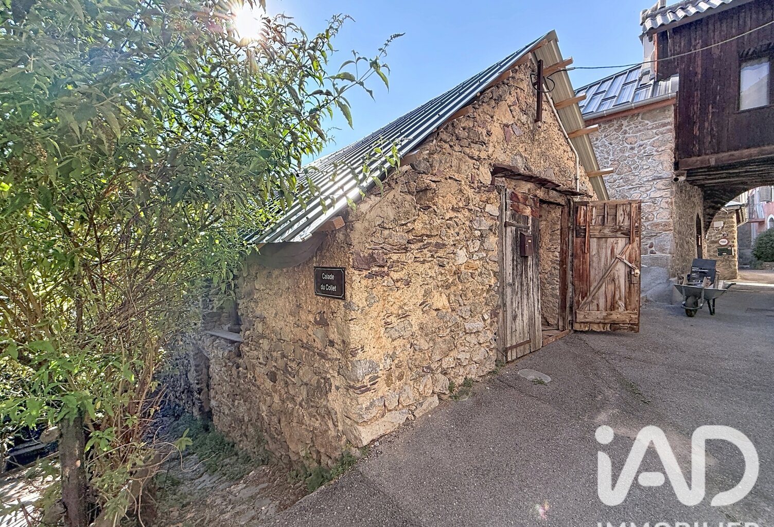 Vente Grange 4 pièces — photo 1
