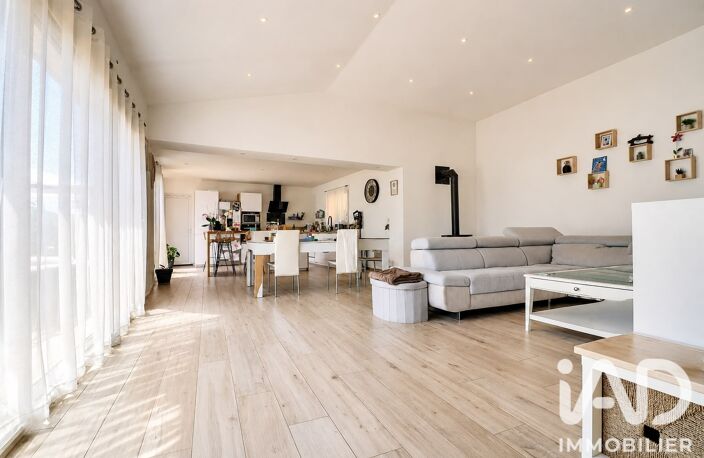 Vente Maison/villa 4 pièces — photo 2