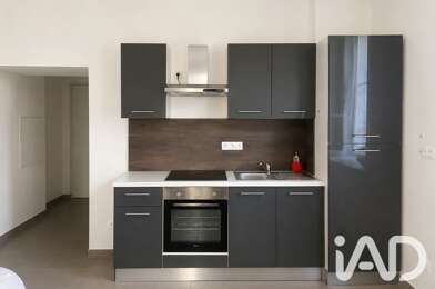 Appartement 3 pièces 740 €
